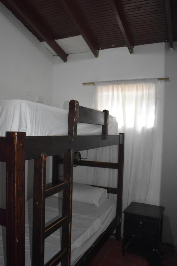 Esmed Hostel Меделин Екстериор снимка